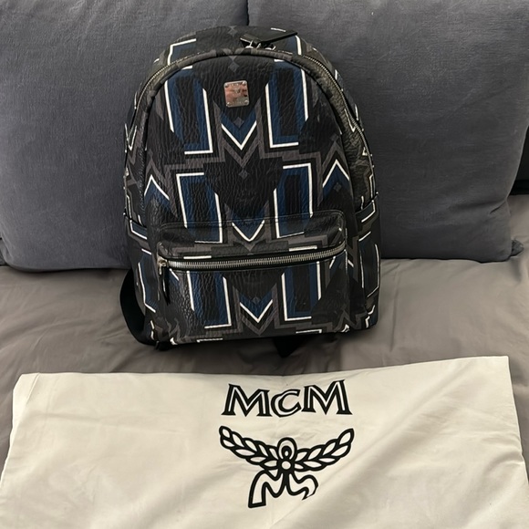 MCM Stark Gunta M Stripe Backpack in Visetos - Picture 1 of 9